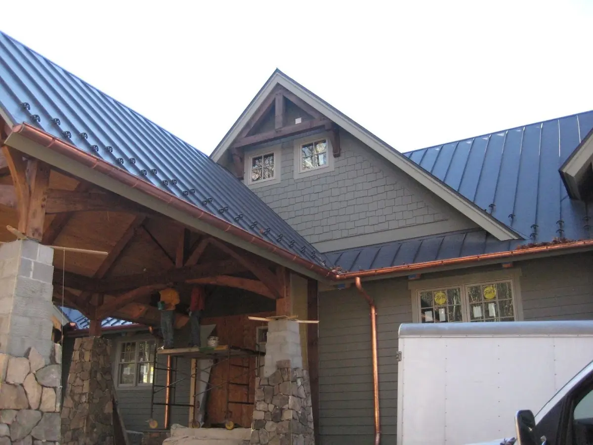 Craftsman Roofing team delivering quality roofing work in Duval